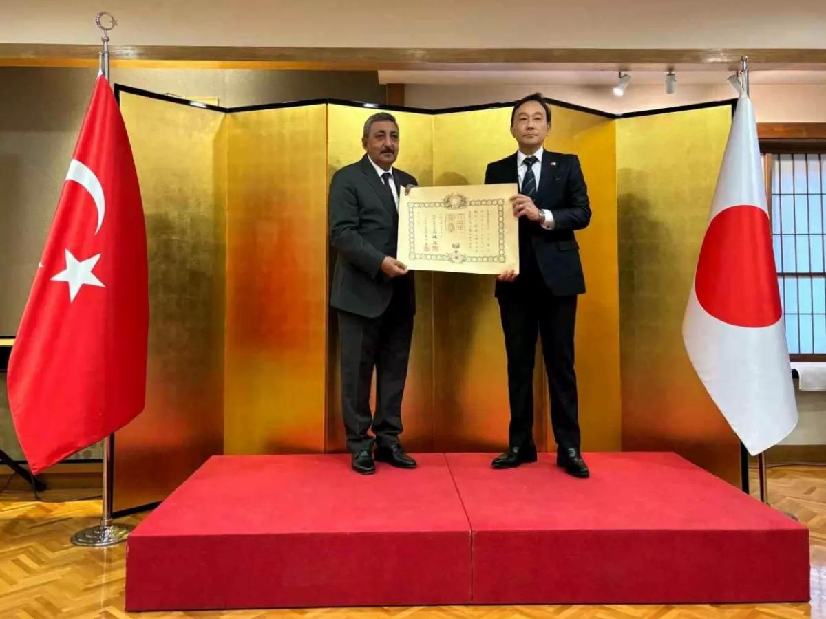 Yalçın Mumcu’ya Japonya İmparatorluk Nişanı