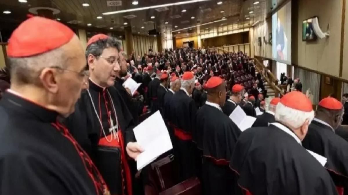 Yeni Papa Seçimi İçin Konklav Başlıyor