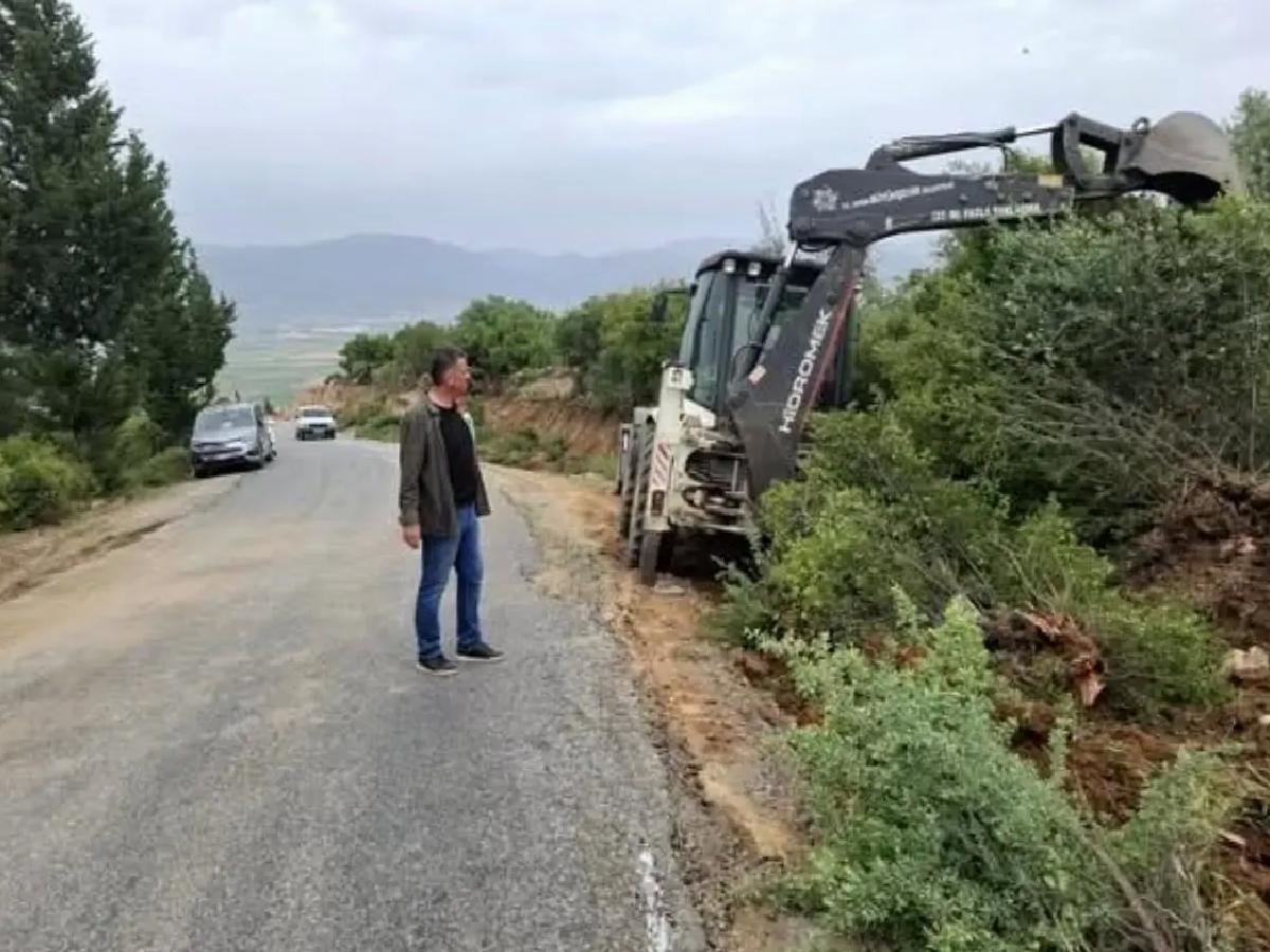 Yenipazar’da Yol Genişletme Çalışmaları Süratle Devam Ediyor