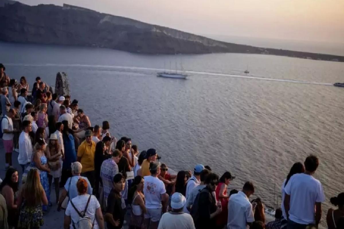 Yunanistan’da sarsıntı paniği! Okullar tatil edildi
