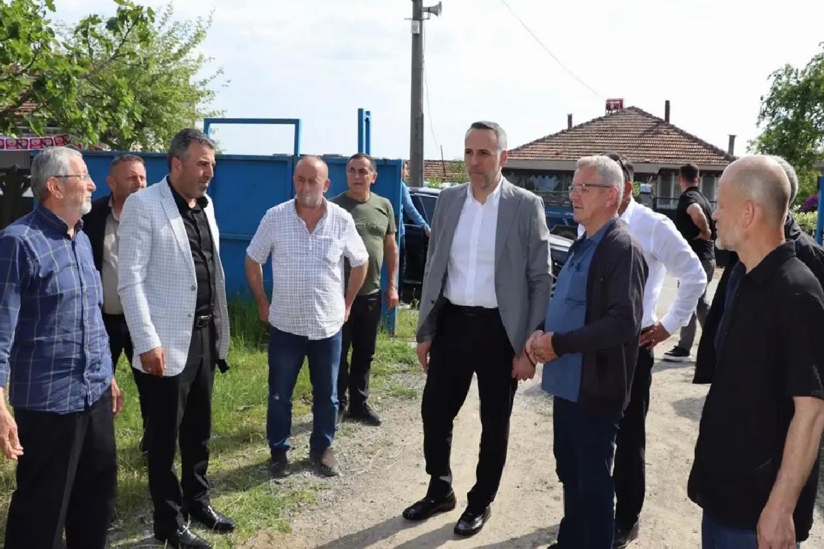 Yunus Tever Ferizli’de Esnaf ve Vatandaşlarla Buluştu