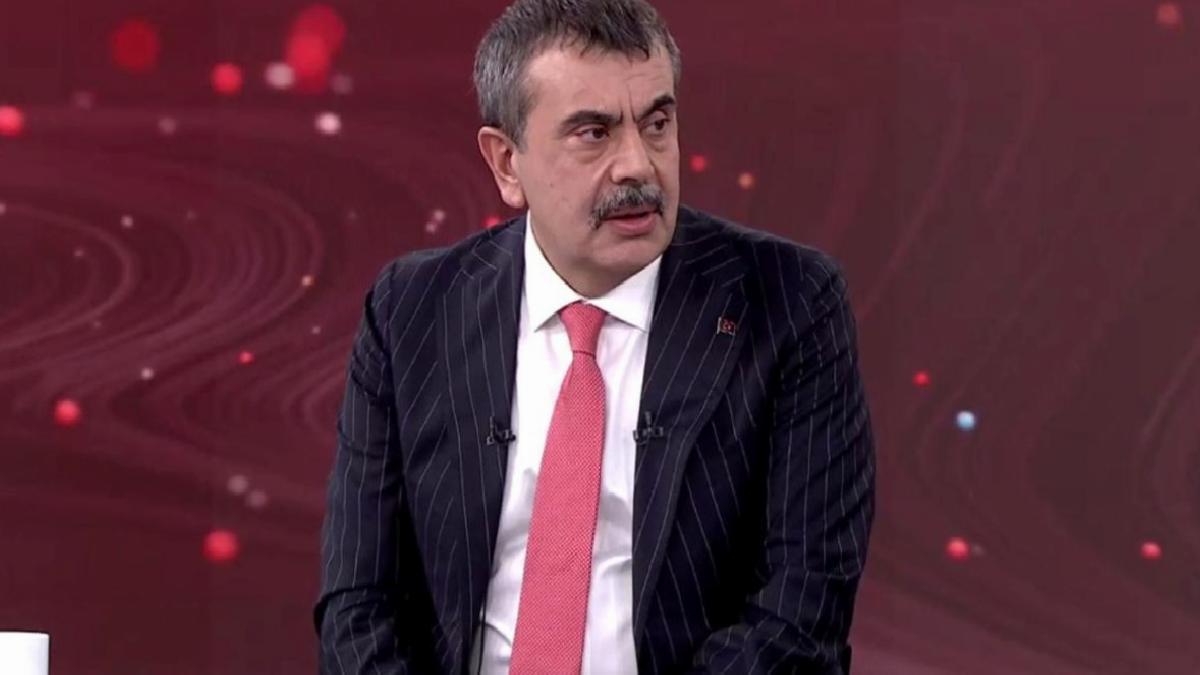 Yusuf Tekin: Yaz tatilinin öne çekilmesi gündemimizde yok